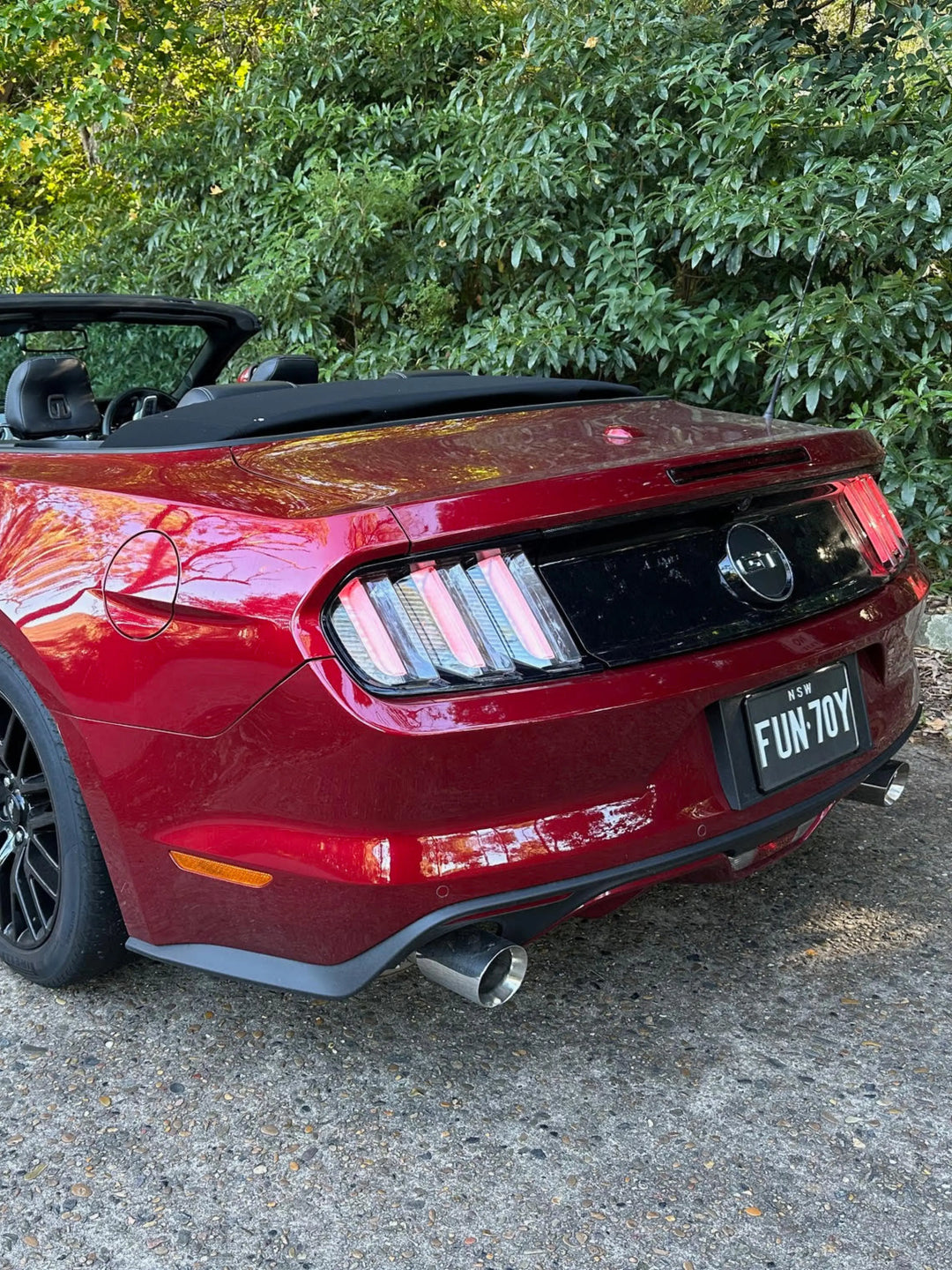 VIC INTERNATIONAL (& USA) PlateMATE® Prestige Number Plate Bracket / Holder